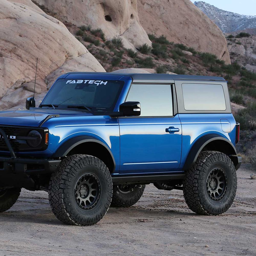 Fabtech 3" UCA Lift Kit Uniball With Dirt Logic 2.5 Coilovers OEM Bilstein Shocks | 2-Door | Bronco 2021+