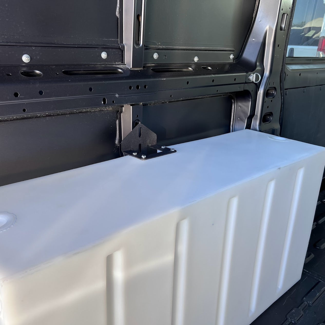 39 GALLON WHEEL WELL WATER TANK FOR 2013-2025 DODGE / RAM PROMASTER 1500, 2500, 3500 136", 159", AND 159" EXT (BOTH SIDES)