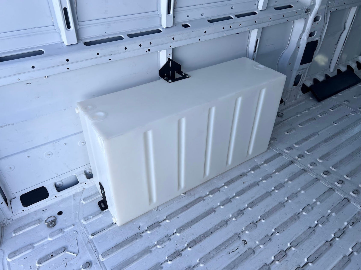 39 GALLON WHEEL WELL WATER TANK FOR 2013-2025 DODGE / RAM PROMASTER 1500, 2500, 3500 136", 159", AND 159" EXT (BOTH SIDES)