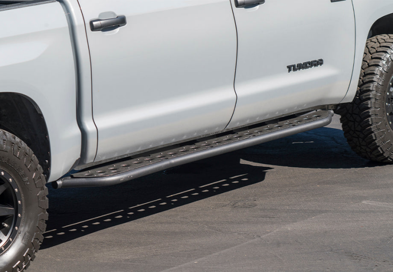 Cali Raised 14-21 Toyota Tundra Step Ed Rock Sliders - Kick Out/PwdrCoat Plate/Raw Steel