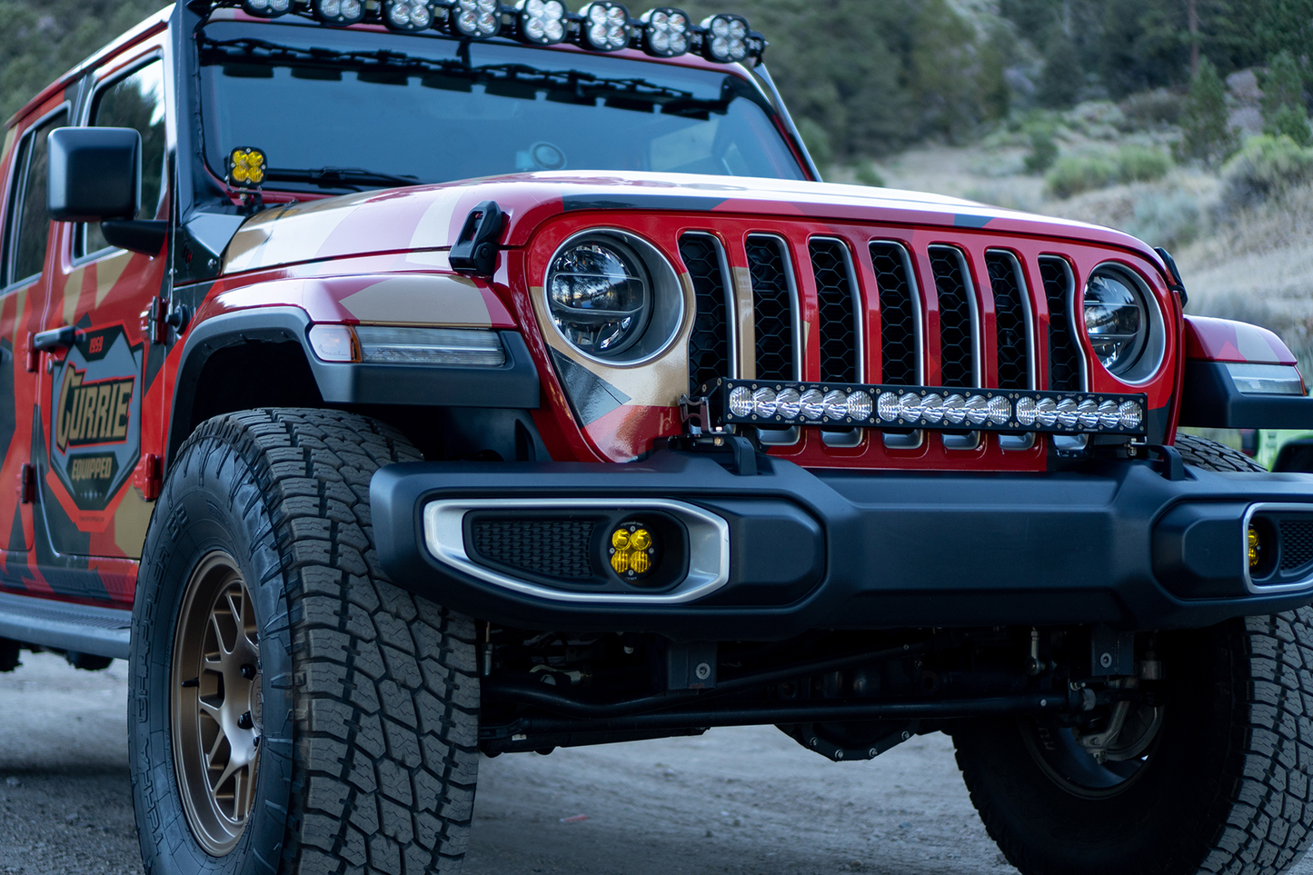 Jeep JL/JT 30 Inch OnX6+ Light Bar Kit w/Upfitter Baja Designs - 447657UP