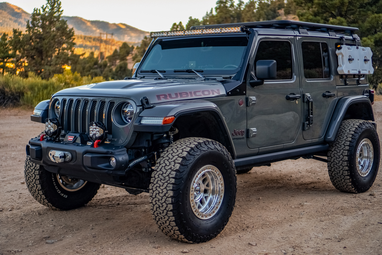 Jeep JL/JT Roof Bar LED Light Kit 8 XL Linkable w/Upfitter Baja Designs - 447664UP