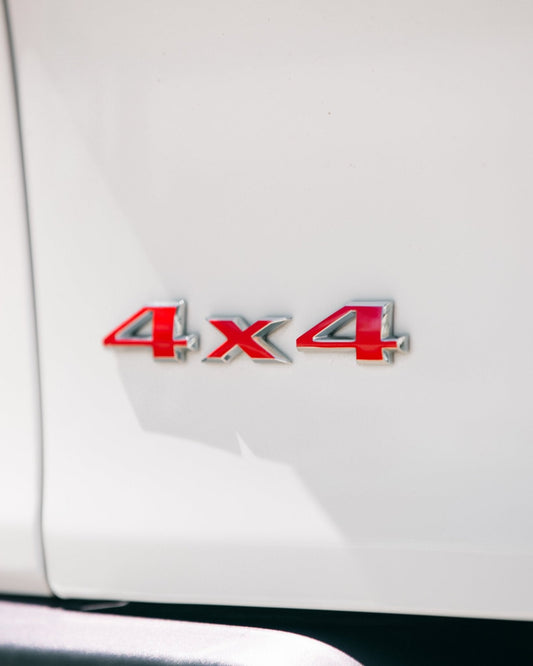 4×4 Emblem Overlay Decal – Color Vinyl Sticker | Fits Jeep Models with 4×4 Badge (Excl. 4xe / Grand Cherokee L/WL)