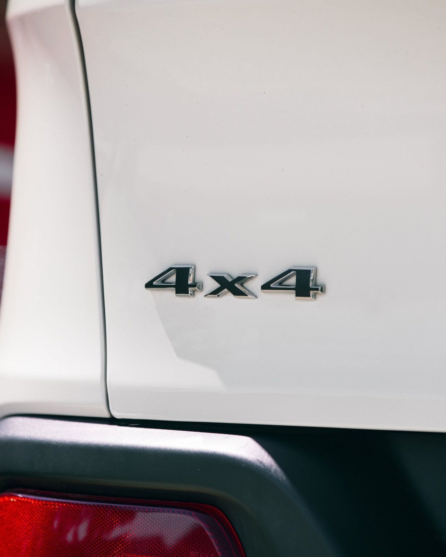 4×4 Emblem Overlay Decal – Color Vinyl Sticker | Fits Jeep Models with 4×4 Badge (Excl. 4xe / Grand Cherokee L/WL)