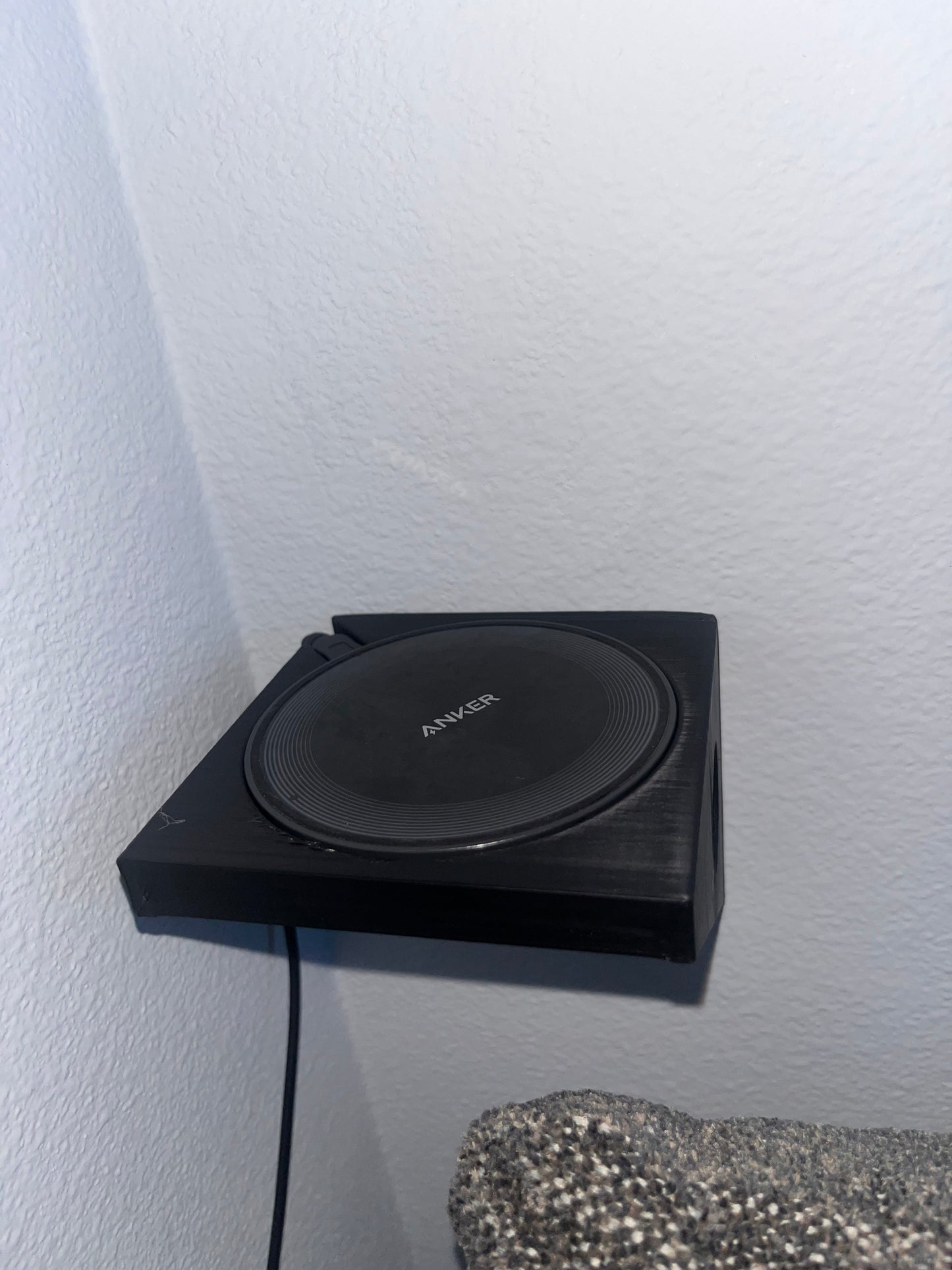 3.5" Round Wireless Charger Wall Mount