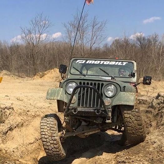 Jeep CJ Front Stubby Bumper W/Stinger Bare Steel Motobilt - MB1015-S