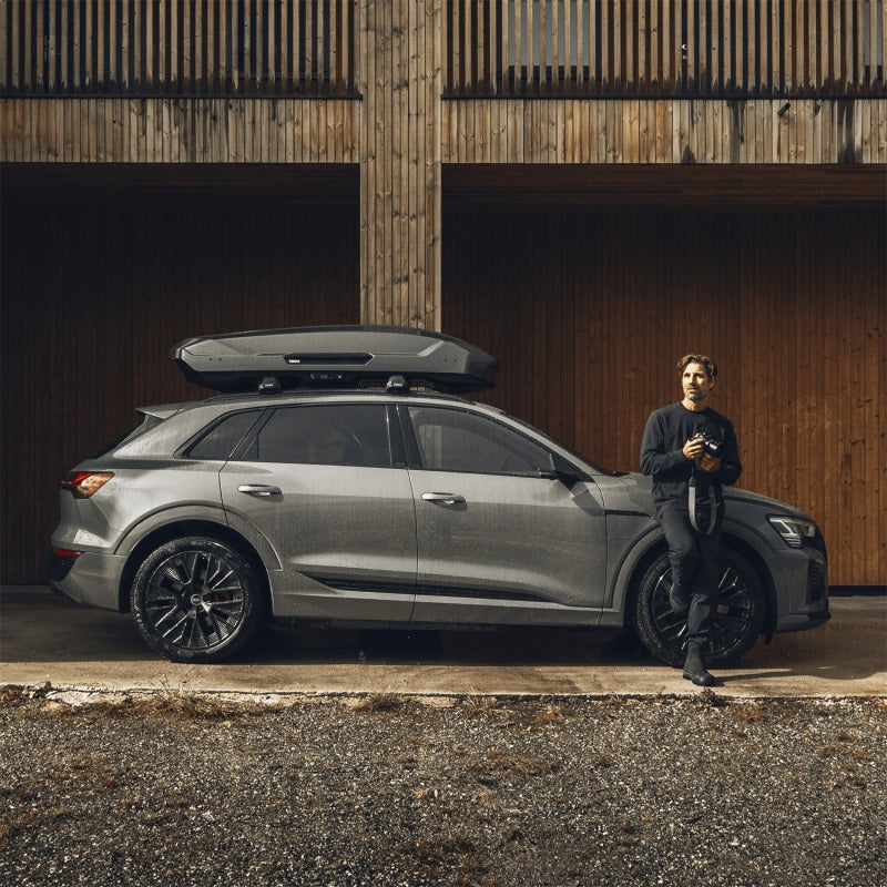 Thule Motion 3 L Roof Box Glossy - Titan